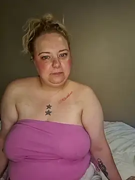 Jaclynnbaby online show from June 5, 5:29 pm