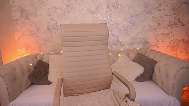 LilitMurrr online show from June 18, 12:53 pm