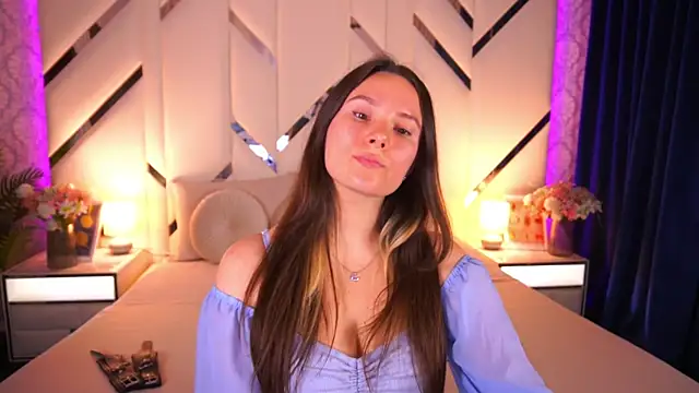 Lexie pearl online show from June 2, 8:00 pm