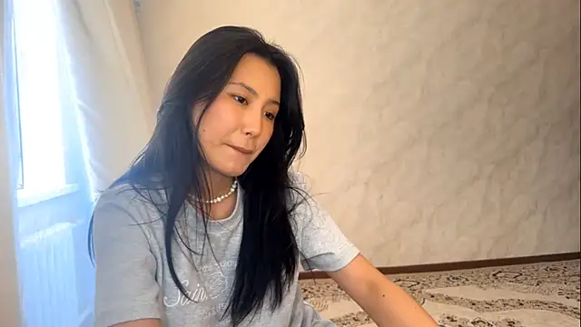 Snapshot of AikoHokonu chatting on June 25, 7:24 am AikoHokonu online show from June 25, 7:24 am