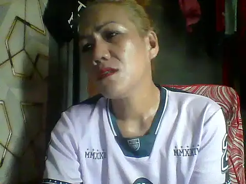 Snapshot of pinayheartaker chatting on July 2, 2:11 am pinayheartaker online show from July 2, 2:11 am