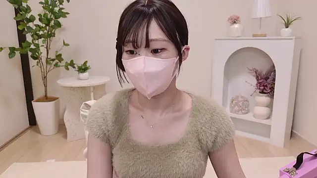 Snapshot of YURInya_ chatting on July 25, 2:36 pm YURInya online show from July 25, 2:36 pm