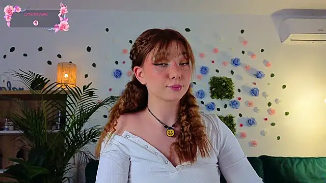 Snapshot of justmeavery chatting on May 27, 7:22 pm justmeavery online show from May 27, 7:22 pm