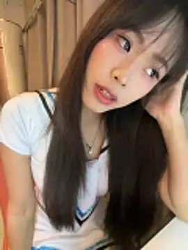 Snapshot of HHH5200 chatting on May 28, 2:58 pm HHH5200 online show from May 28, 2:58 pm
