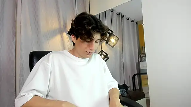 Marcoviolet online show from June 24, 7:46 pm