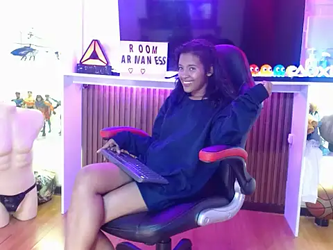  QueenMarilyn online show from June 9, 7:47 pm