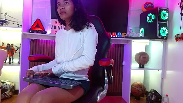  QueenMarilyn online show from June 11, 7:23 pm