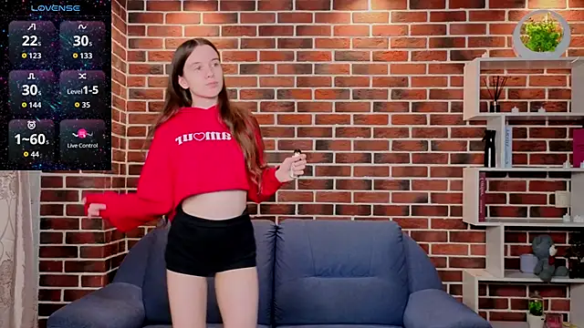 MyrtaMcclaney online show from May 29, 7:45 pm