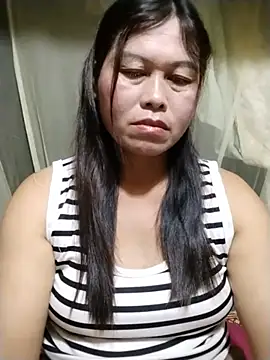 Snapshot of -Hatybi- chatting on July 6, 5:59 pm -Hatybi- online show from July 6, 5:59 pm