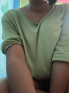 Snapshot of callme-sugarpieee chatting on May 28, 12:24 pm callme-sugarpieee online show from May 28, 12:24 pm