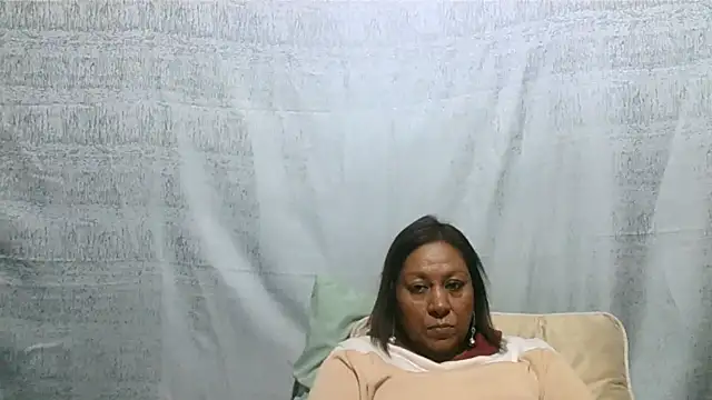 IndianSexyMilf69 online show from July 17, 5:03 am