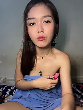 Snapshot of kendra_zz chatting on July 5, 4:19 am kendra zz online show from July 5, 4:19 am