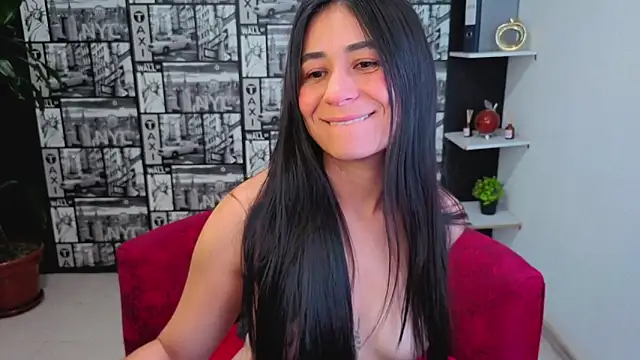 Snapshot of jackiie_ chatting on June 15, 2:30 pm jackiie online show from June 15, 2:30 pm