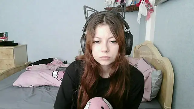 Snapshot of AlessiaViolet chatting on July 15, 9:03 am AlessiaViolet online show from July 15, 9:03 am