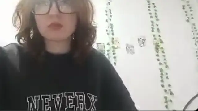 Snapshot of OliviaMoment chatting on July 15, 9:14 am OliviaMoment online show from July 15, 9:14 am