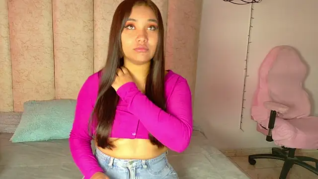 isabellelane cs online show from July 14, 4:23 pm