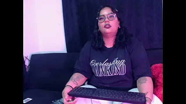 Scarlethh ss online show from June 2, 5:53 am