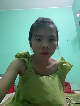 Snapshot of bi_kute9x chatting on June 1, 3:47 pm bi kute9x online show from June 1, 3:47 pm