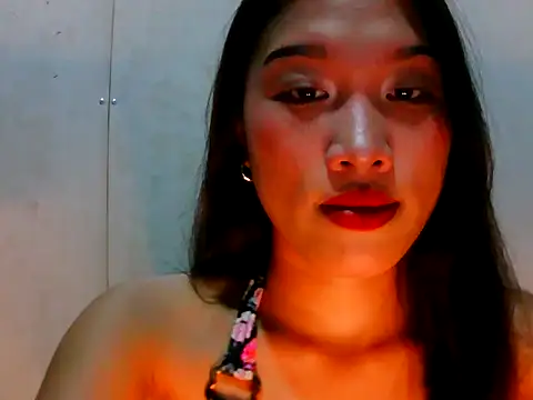 Snapshot of sassy_nicolexxx chatting on June 7, 11:36 am sassy nicolexxx online show from June 7, 11:36 am