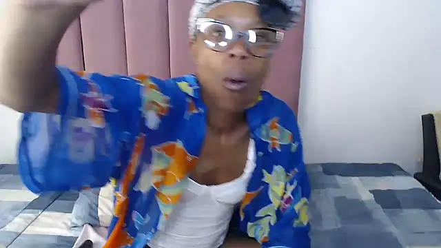 NELLY 2108 online show from July 11, 1:03 pm