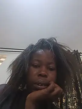 Freakyapple1 online show from June 18, 6:13 am
