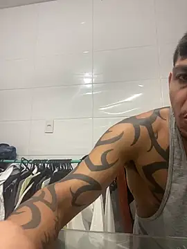 Tatuadomoreno23cm online show from June 9, 12:44 am