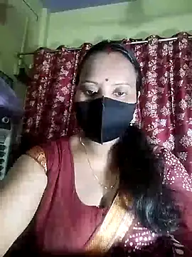 Snapshot of PRIYANKA_023 chatting on July 5, 4:03 pm PRIYANKA 023 online show from July 5, 4:03 pm