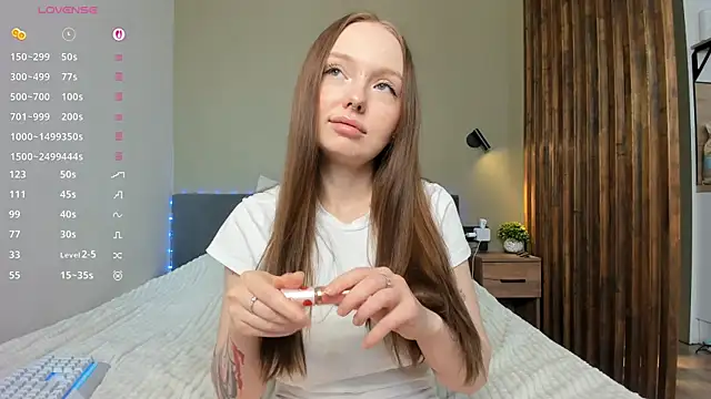 AnitaSchiesser online show from July 8, 10:20 am