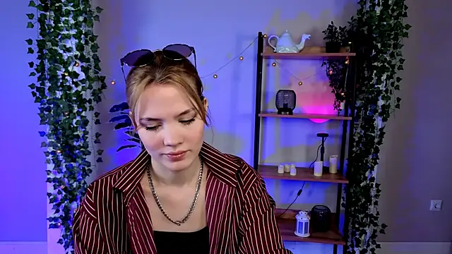 Milena Stasym online show from June 11, 6:11 am