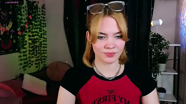 Milena Stasym online show from June 15, 6:15 am