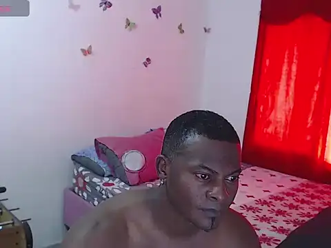 Snapshot of Caliente_in_passion chatting on June 29, 3:56 pm Caliente in passion online show from June 29, 3:56 pm