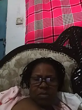 Snapshot of sexxiebrown01 chatting on June 24, 7:07 am sexxiebrown01 online show from June 24, 7:07 am