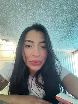 Snapshot of marianacor chatting on June 10, 7:24 pm marianacor online show from June 10, 7:24 pm