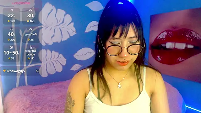 Snapshot of eli_doll chatting on July 18, 11:25 am eli doll online show from July 18, 11:25 am
