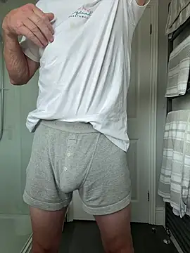 Snapshot of Erexsean66 chatting on July 8, 6:29 am Erexsean66 online show from July 8, 6:29 am