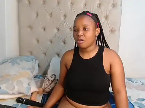 Lihle 00 online show from June 24, 3:11 pm