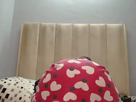 QueenZara 202 online show from July 4, 5:02 am
