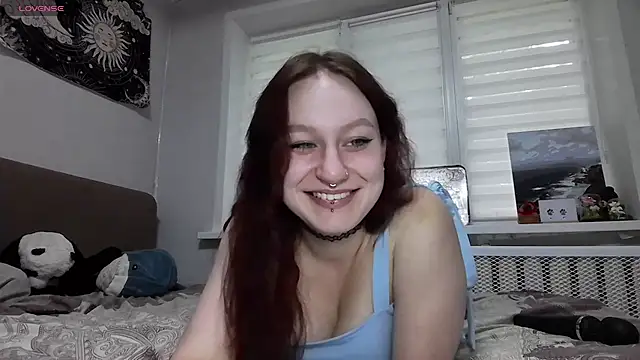 Snapshot of LoiseLovetto chatting on July 26, 1:40 pm LoiseLovetto online show from July 26, 1:40 pm