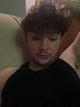 Snapshot of Ronnie153 chatting on June 24, 12:42 am Ronnie153 online show from June 24, 12:42 am