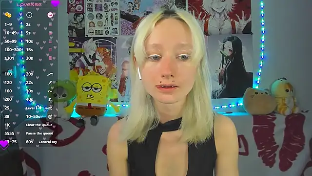 Snapshot of Katia_Nabiee chatting on June 3, 5:18 pm Katia Nabiee online show from June 3, 5:18 pm