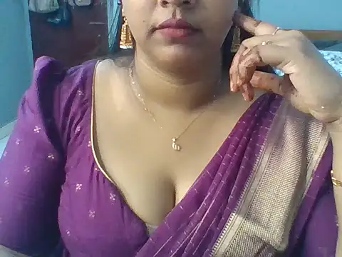 Tamil hot Meenu online show from June 9, 3:23 pm