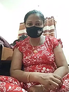 Uma 2 online show from June 4, 4:57 pm