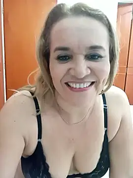 Snapshot of Sara_hilton02 chatting on June 11, 2:59 pm Sara hilton02 online show from June 11, 2:59 pm