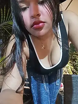 isabellaivyy online show from July 11, 2:14 am