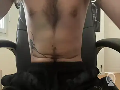 Snapshot of Tom19Cm_xx chatting on June 3, 10:29 am Tom19Cm xx online show from June 3, 10:29 am