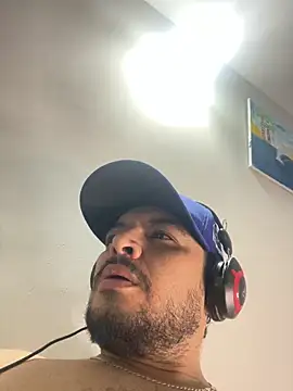 Snapshot of jean_alex_x chatting on June 3, 5:32 am jean alex x online show from June 3, 5:32 am