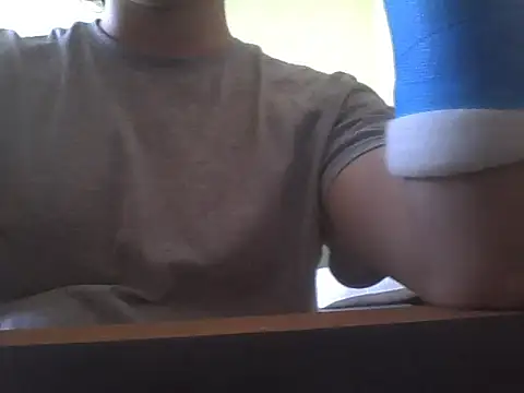 Snapshot of Felix_xoxo chatting on June 16, 11:35 am Felix xoxo online show from June 16, 11:35 am