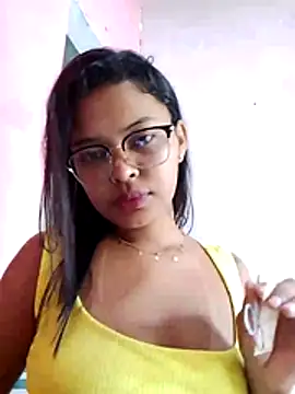 Silmara21 online show from June 3, 12:30 pm