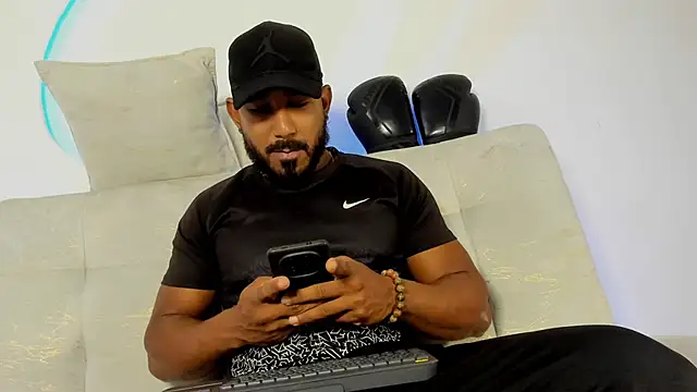 LeoCarter  online show from June 12, 12:59 pm