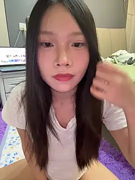 Snapshot of HANa_021 chatting on June 3, 10:18 am HANa 021 online show from June 3, 10:18 am